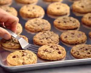 Plateau de cuisson en aluminium commercial 18x26 pouces, plaque à pâtisserie pleine grandeur pour four de boulangerie, pizza, <span class=keywords><strong>pain</strong></span>, gâteau - Product Image 6