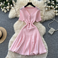 Produit très vendu Robe décontractée en tricot Robe d'été fine Robe tendance pour femmes Robe à la mode