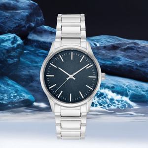 Reloj de Cuarzo Analógico Clásico 2023 con Logotipo OEM, Correa de Acero Inoxidable, Resistente a Rayones y al Agua, de Primera Calidad - Product Image 2