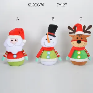 Noel dekorasyonları doldurulmuş oyuncaklar Santa kardan adam ren geyiği diğer noel süslemeleri peluş noel bebekler