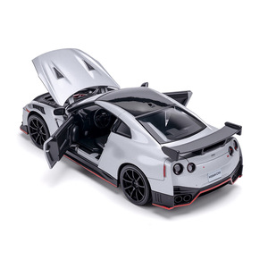 Modellino <span class=keywords><strong>Auto</strong></span> in Metallo Pressofuso <span class=keywords><strong>Nissan</strong></span> GT-R NISMO in Scala 1:32 con Batteria al Litio e Funzione di Controllo a Forza (Confezionato) - Product Image 5