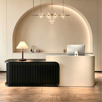 Comptoir de réception moderne au design nouveau, peinture haute brillance, comptoir de caisse, comptoir pour salon de beauté, salon de coiffure, hôtel, restaurant