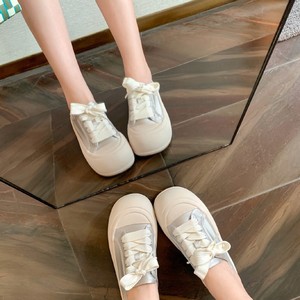Zapatillas de mujer con cordones estilo coreano, de satén de seda, con punta redonda y suela gruesa, de gran tamaño, novedad 2026 - Product Image 4