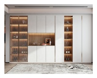 Meuble de rangement à vin de luxe moderne avec panneaux en bois, idéal pour les fermes et les hôtels