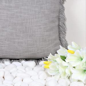 Housse de coussin carrée moderne personnalisable en coton gris uni brodé, teinture naturelle, avec franges, pour canapé et décoration intérieure, à prix avantageux - Product Image 2