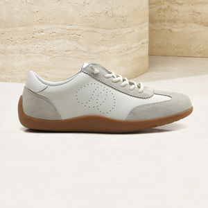 Chickita Bestseller <span class=keywords><strong>Sneakers</strong></span> da <span class=keywords><strong>Donna</strong></span> in Pelle di Vacchetta con Punta Affusolata Colore <span class=keywords><strong>Beige</strong></span> Motivo Patchwork Chiusura con Fascia Elastica Traforata - Product Image 3