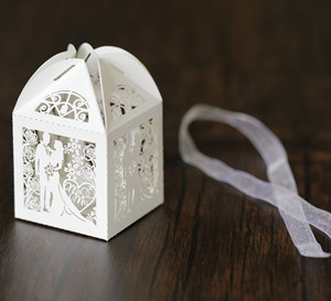 Hollow Mr & Mrs <b>Wedding</b> Candy Boxes, Floral Bride Groom Paper Favor Gift Boxes with <b>Ribbon</b> for <b>Wedding</b> Guest Chocolate Packaging - Product Image 6