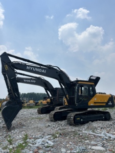 Excavadora Hyundai R215 R220 R225 Usada Original de Corea, Excavadora Hidráulica de 22 Toneladas de Segunda Mano, Maquinaria de Construcción - Product Image 1