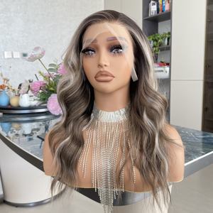 Perruques synthétiques HD 13x4 avec livraison express, blondes avec mèches châtain clair, résistantes à la chaleur, transparentes, avec une ligne de cheveux naturelle et douce - Product Image 2