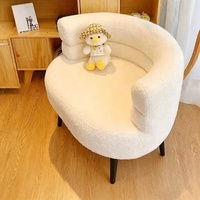 Fauteuil de détente individuel en polaire de peau de mouton pour salon, chambre, vestiaire, coiffeuse et table de maquillage