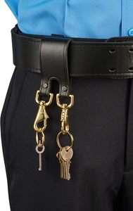 Correa de cuero para llavero con pasador seguro para cinturón de servicio y doble mosquetón giratorio para llaves - Product Image 2