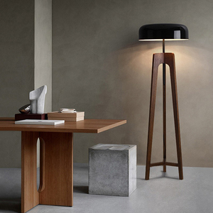 Houten Vloerlamp Nordic Creatieve Woonkamer Slaapkamer Gastenverblijf Hotelbank Naast De Verticale Vloer