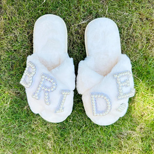 Pantuflas de Novia, Zapatillas de Casa de Felpa con Corazón de Diamantes de Imitación para <span class=keywords><strong>el</strong></span> Día de la Boda, Preparación para <span class=keywords><strong>el</strong></span> Día Nupcial, Regalo para Despedida de Soltera - Product Image 6