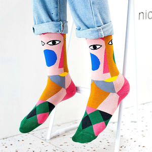 Venta al por mayor de <span class=keywords><strong>calcetines</strong></span> personalizados cómodos coloridos locos dibujos animados feliz novedad moda Unisex Crew <span class=keywords><strong>calcetines</strong></span> divertidos de algodón - Product Image 5