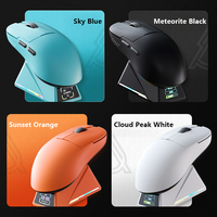 Apex Mouse Gaming tanpa kabel, tri-mode PixArt 3950 ringan dengan dasar pengisian daya untuk game menembak