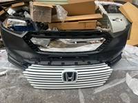 Kit de carrosserie avant pour Honda HR-V : pare-chocs avant, support de radiateur, renfort, protection des phares, protection du côté passager.