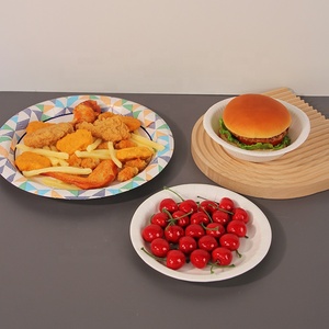 Assiettes en <span class=keywords><strong>carton</strong></span> <span class=keywords><strong>kraft</strong></span> biodégradable en gros, design personnalisé, LOGO, assiettes à salade jetables non revêtues - Product Image 3