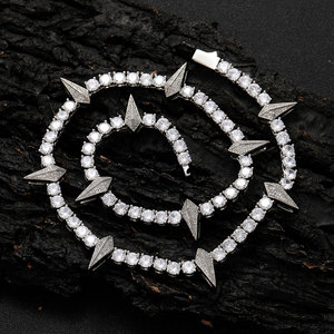 Hot Sale High Quality Personalized Luxury Jewelry Hip Hop <b>Iced</b> <b>Out</b> Zircon Cuban <b>Chain</b> Necklace for Men and Women - Product Image 3