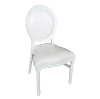 Chaises durables de mariage en bois de chêne avec du cuir pour divers événements Mariages et fêtes Meubles extérieurs d'hôtel