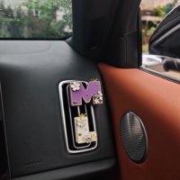 Diffuseur de parfum pour voiture personnalisé avec lettre, design floral unique, parfum naturel DIY sans électricité