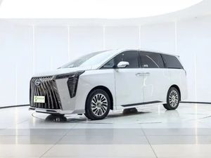 GAC Trumpchi GS8 Híbrido 4x4, <span class=keywords><strong>SUV</strong></span> a Gasolina, y GAC Trumpchi M8, Vehículo Seminuevo de Kilometraje <span class=keywords><strong>Cero</strong></span>, en Venta a Bajo Precio - Product Image 2