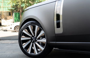 Emballage de carrosserie de <span class=keywords><strong>voiture</strong></span> en vinyle super <span class=keywords><strong>mat</strong></span> de couleur noire Emballage de vinyle de <span class=keywords><strong>voiture</strong></span> fournisseur en gros <span class=keywords><strong>prix</strong></span> d'usine - Product Image 4