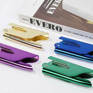 Sceaux de mariage personnalisés, cartes de vœux, album photo, timbres exclusifs, avec une touche haut de gamme entièrement réalisée. - Product Image 4