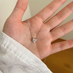 Dylam Radiantly Sparkling Fine 925 Sterling Silver Heart Shape <b>D</b> VVS1 Moissanite Stones Pendant <b>Necklace</b> for Women - Product Image 4