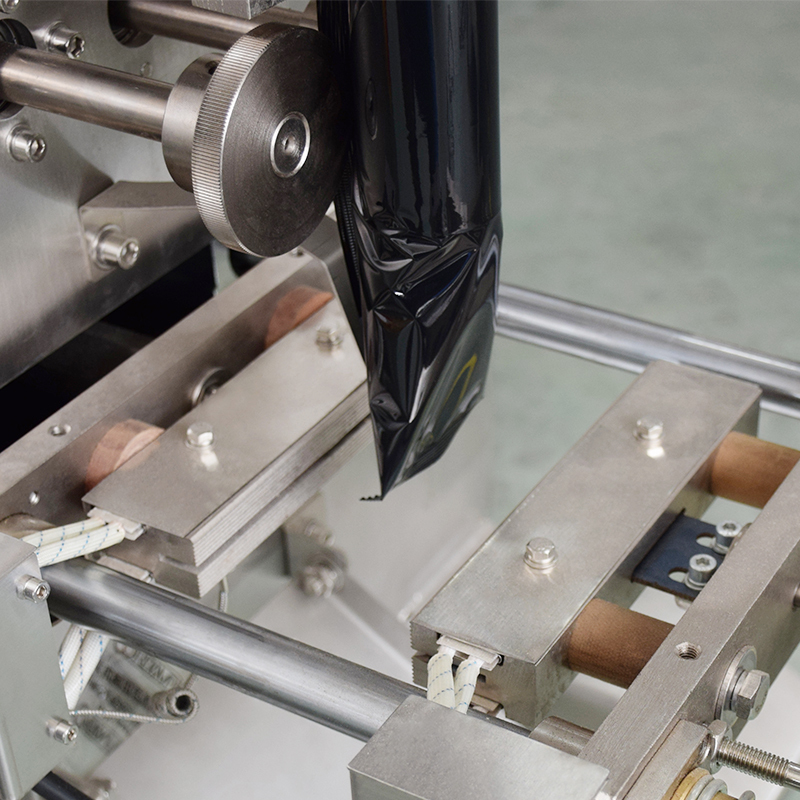 Qualité OEM Accepter Facile À Utiliser Servo Moteur Riz Cuit Machine à Emballer