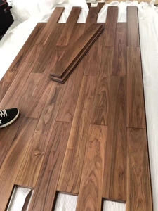 Maßgefertigter Walnussfarbener Chinesischer Teakholz-Bodenbelag Wasserfester Innen-Holzboden Gewichtsresistent Modernes Design Ausgewählte Qualität - Product Image 4