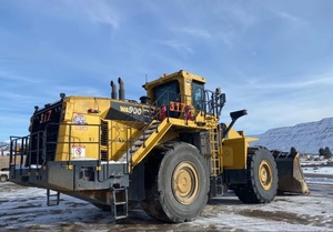 מעמיס גלגלים משומש איכותי מדגם <span class=keywords><strong>KOMATSU</strong></span> WA900 בעל כושר העמסה של 6 טון, מנוע 672 קילוואט, תיבת הילוכים, למכירה חמה לייצוא מסין - Product Image 3