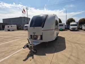 Caravana de Viaje Directo de Fábrica, Vehículo Recreativo con Muebles Interiores de Aluminio - Product Image 1