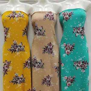 Venta al por mayor baati somalí 100 viscosa floral impreso faldas de las mujeres material de rayón tela de peso ligero - Product Image 3