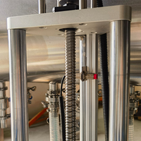 Machine de remplissage de jus automatique de bouteille en verre de 60ml de brouillard de corps liquide d'étiquetage et de capsulage en plastique de ligne d'automne