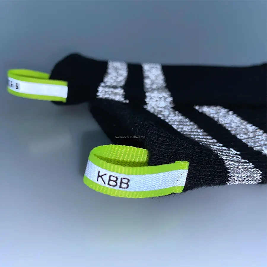 OEM Customised Top Quality 100 cotton Korean style blank Black two stripes crew socks with reflective tape for adult