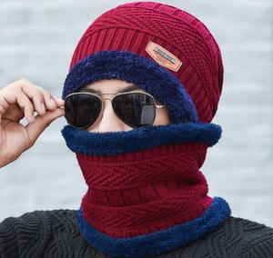 Ensemble bonnet et écharpe d'hiver unisexe confortable de bonne qualité et pas cher, bonnet en tricot pour homme avec fourrure intérieure - Product Image 6