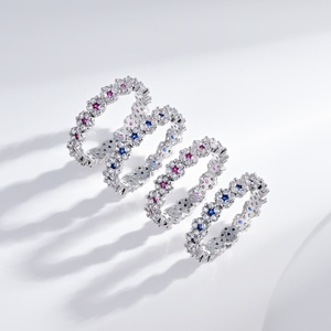 Anillo de plata de ley 925 con circonita redonda de corte brillante, chapado en oro de 18k, multicolor, para uso diario, anillos de moda para mujer. - Product Image 1