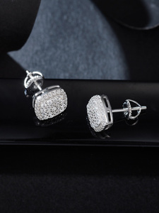 बढ़िया गहने लक्जरी 925 स्टर्लिंग चांदी के कुशन आकार स्क्रू बैक ईयररिंग्स बनाम मोइससानाइट डायमंड स्टड पुष्प पैटर्न - Product Image 2