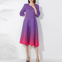 Robe plissée élégante grande taille pour femmes du Moyen-Orient-Décontracté Gradient Color Loose Fit Round Neck Bud Design