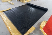 Rutschfeste Bodenmatte für Garage und Autoanhänger, Erhöhtes Muster Vinyl-PVC-Gummimatte in Schwarz-Grau