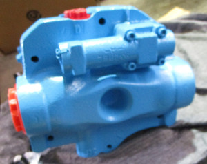 ปั๊มไฮดรอลิกแรงดันสูง Eaton Vickers PVE19 แบบลูกสูบแปรผัน 41 ซีซี/รอบ 210 บาร์ สำหรับเครื่องจักรขุดตัก - Product Image 5