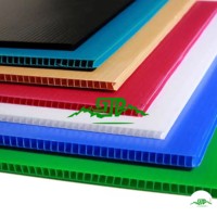 Gloednieuwe Zwarte Pp Voor Holle Bord Partitie 2Mm Dikke Anti-Statische Vlamvertragende Plastic Recyclebare Custom Snijservice