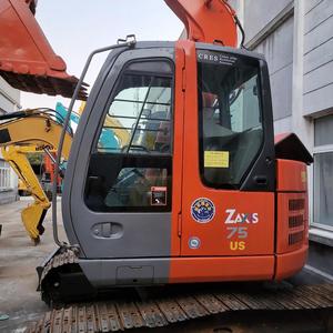 รถขุดขนาดเล็กฮิตาชิ ZX75 โปรโมชั่นสุดฮอต 7 ตัน เครื่องไฮดรอลิกแบบตีนตะขาบ เครื่องยนต์อีซูซุ พร้อมเกียร์บ็อกซ์ ชิ้นส่วนหลัก PLC ครบชุด - Product Image 5