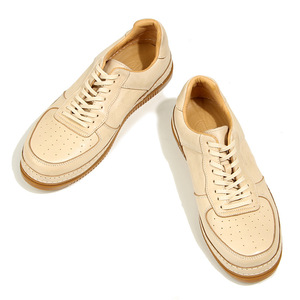 Zapatillas de cuero Golden Goose 310-1 con ribete de cuero, ligeramente desgastadas, color blanco envejecido, zapatillas de moda para <span class=keywords><strong>hombre</strong></span>, calzado informal y moderno para <span class=keywords><strong>hombre</strong></span>. - Product Image 3