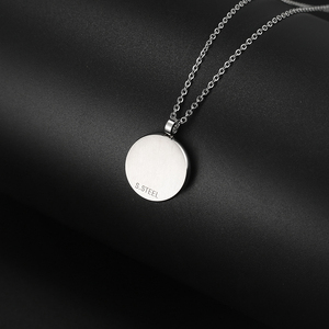 Collana con Ciondolo a Forma di Ancora e Bussola in Acciaio Inox 316 con Logo Personalizzato, Gioielli da Uomo con Zirconia Cubica Nera 5A, Simbolo della Libertà - Product Image 5