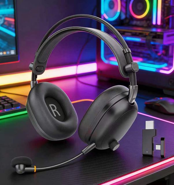 GH03 Black Gaming Wireless Earphone 2.4G 30slow Delay 3-mode Transmissions JL7106 Virtual 7.1 Comprehensive Headsets