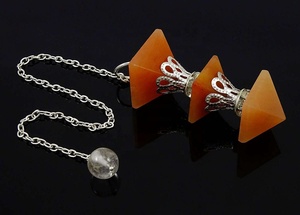 ความสามัคคีหิน Chalcedony หินลูกตุ้มปิรามิด3,ของขวัญทางจิตวิญญาณหินเรกิลูกตุ้มหินบำบัด - Product Image 3