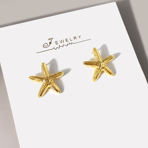 Pendientes de Estrella de Mar de Cinco Puntas Chapados en Oro de 18K, Accesorios de Moda con Diseño de Estrella de Mar - Product Image 4