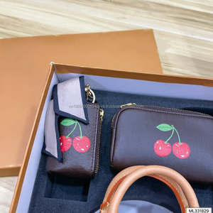 Juego de 4 Bolsos de Mano de Poliéster Impermeables de Lujo con Estampado de Cerezas, Diseño Clásico Vintage de París, Gran Venta - Product Image 3