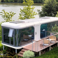 Nouveau style bateau flottant conteneur préfabriqué maison d'hôtel bateau-maison écologique pour hôtels espace capsule maison